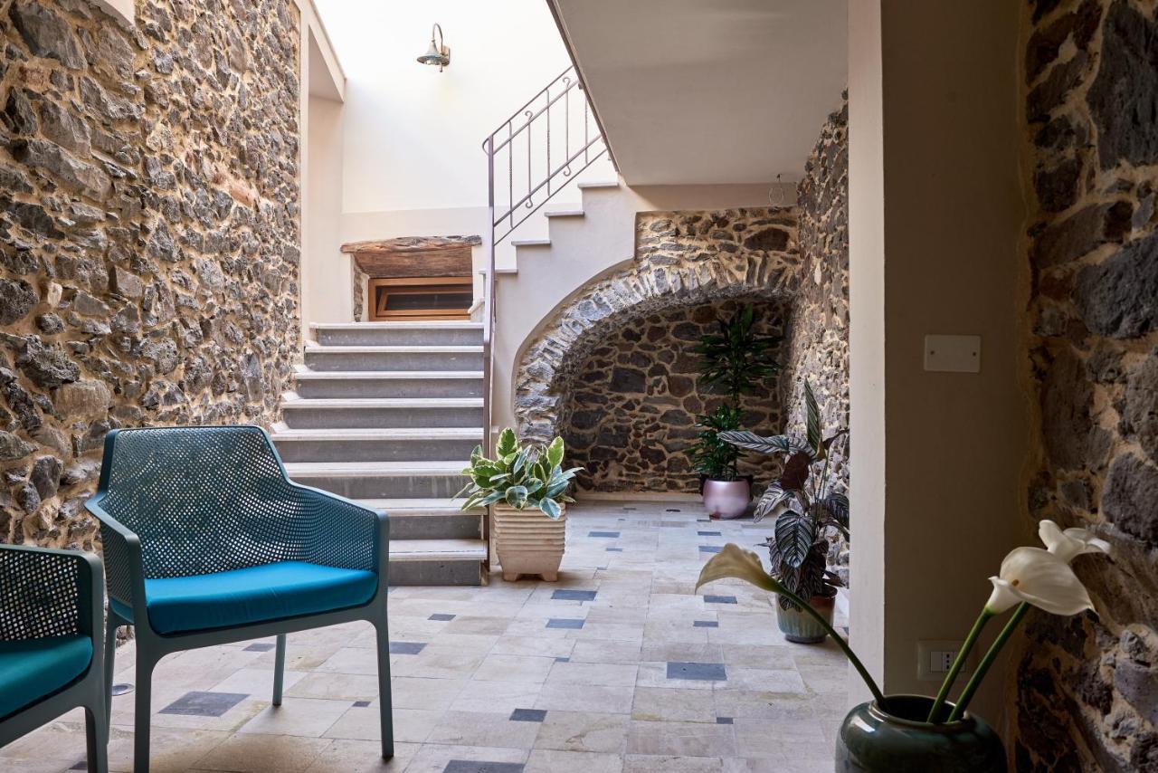Casa Masuri, Nel Cuore Di Dorgali Εξωτερικό φωτογραφία